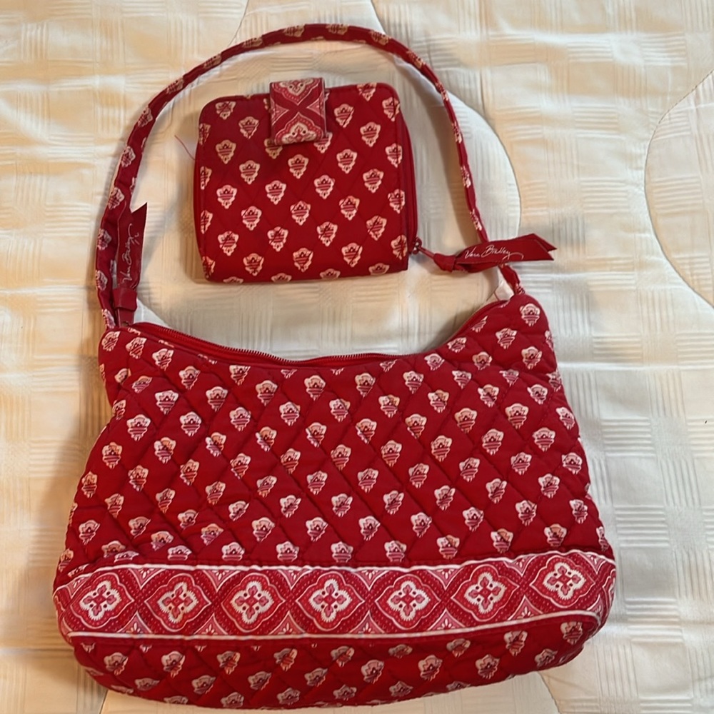 Small red and white Vera Bradley purse with matching wallet - Picture 3 of 6